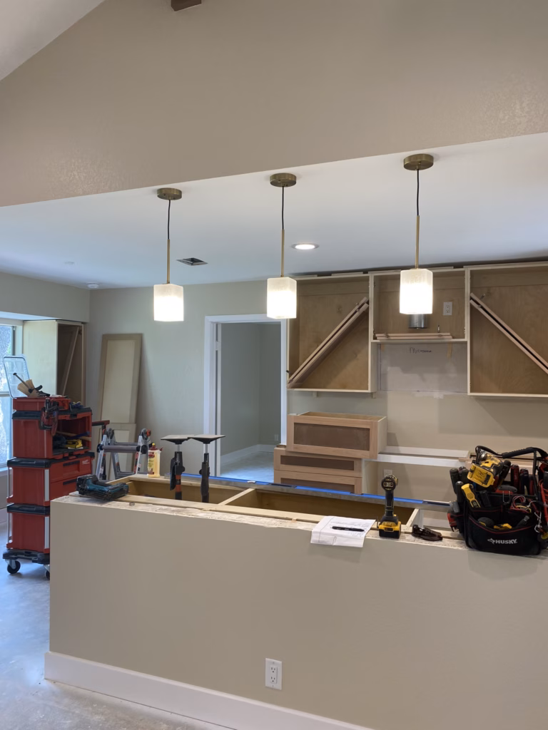 General Contractor Coordinating Home Remodeling Trades in Rollingwood, TX